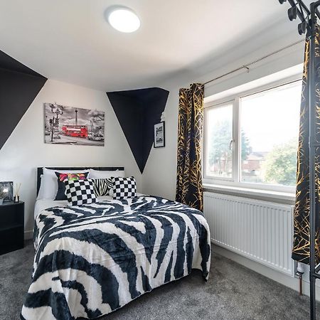 Aseda 4 Bedroom Private Parking, Game Zone -Pool Table, Garden Home Kingston upon Hull Exterior foto