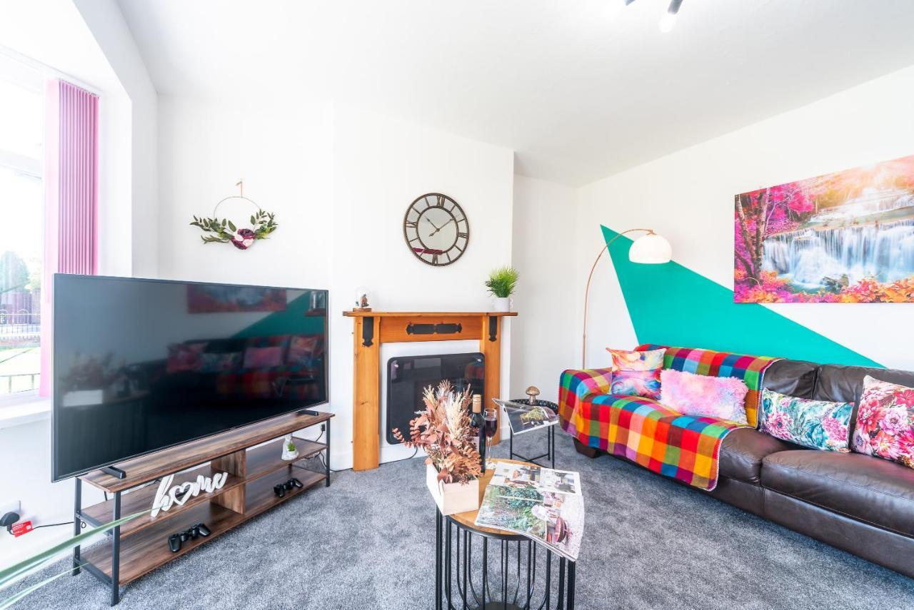 Aseda 4 Bedroom Private Parking, Game Zone -Pool Table, Garden Home Kingston upon Hull Exterior foto