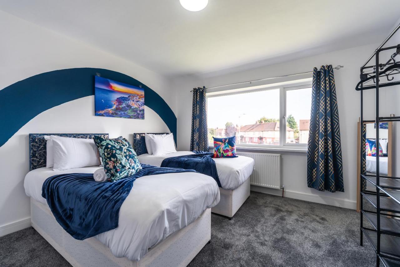 Aseda 4 Bedroom Private Parking, Game Zone -Pool Table, Garden Home Kingston upon Hull Exterior foto