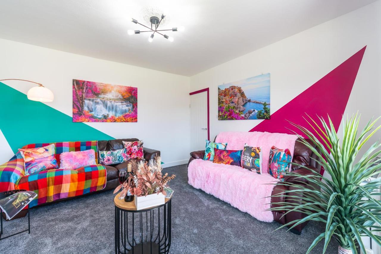 Aseda 4 Bedroom Private Parking, Game Zone -Pool Table, Garden Home Kingston upon Hull Exterior foto