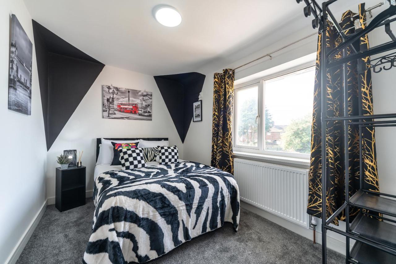 Aseda 4 Bedroom Private Parking, Game Zone -Pool Table, Garden Home Kingston upon Hull Exterior foto